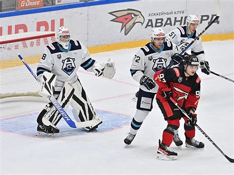 Непредсказуемая битва в ВХЛ: «Челмет» Челябинск встречается с «Омскими крыльями» Омска