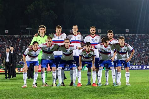 Почему сборная России по футболу отсутствует на международных турнирах?